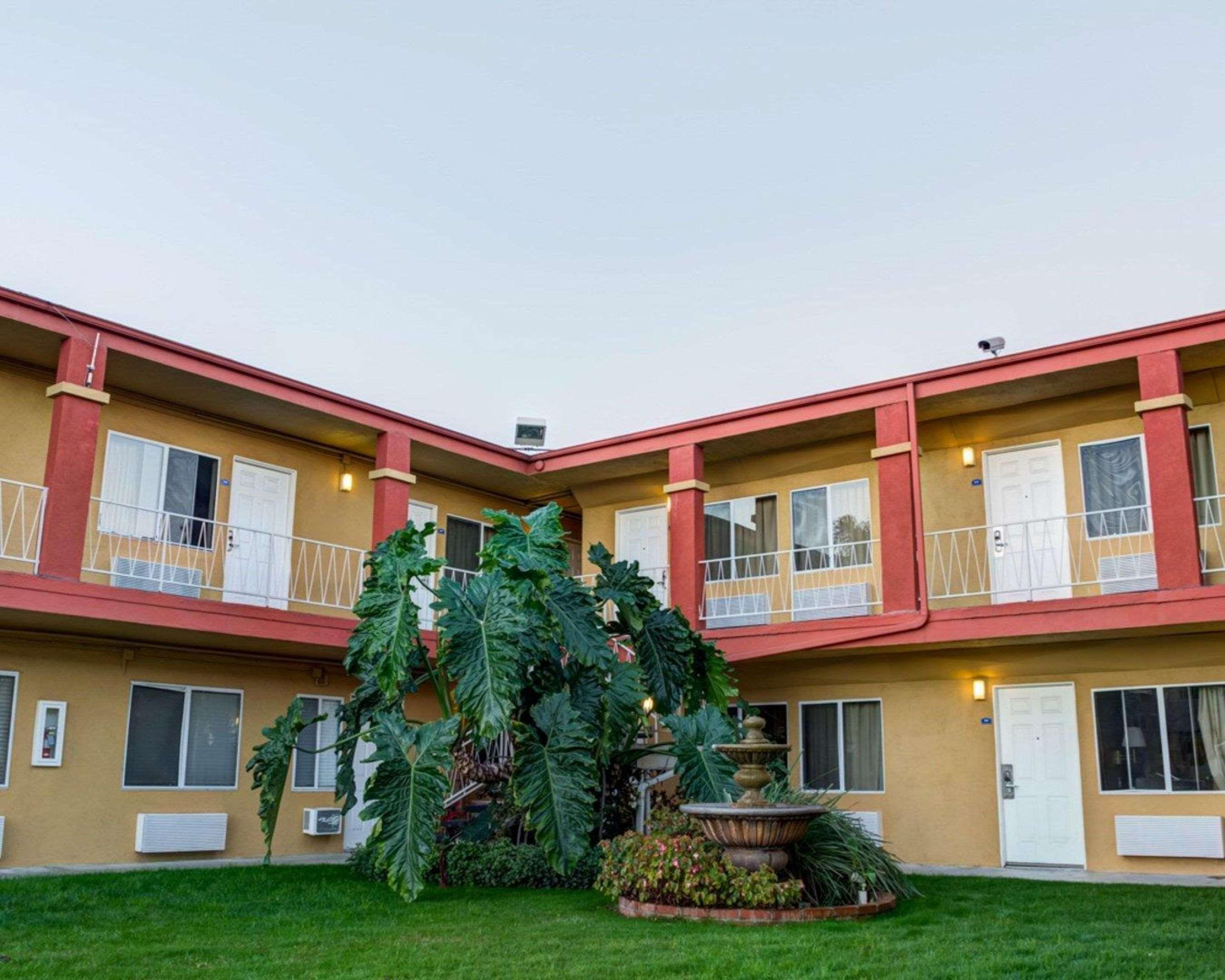 Rodeway Inn Near Venice Beach Los Angeles Bagian luar foto